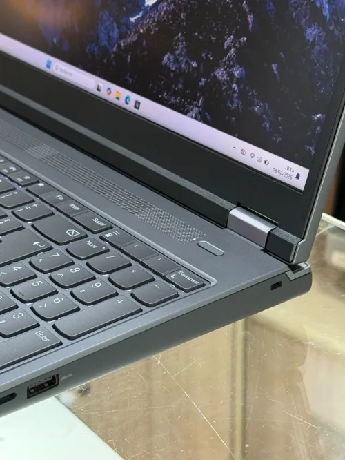 LENOVO THINKPAD P16 GEN 2 I7 VPRO 13850Hx 128Go 3TO SSD NVIDIA RTX 3500 ada 12GO GDDR6 3K
