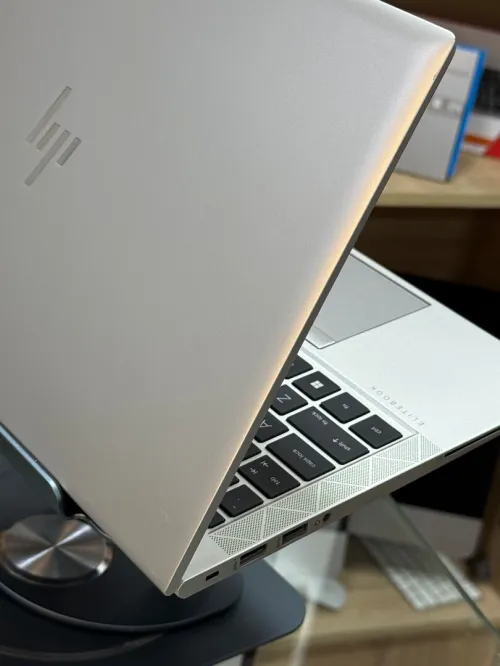 HP ELITEBOOK 840 G8 I5 VPRO 1145G7 16GO 256GO SSD NVME