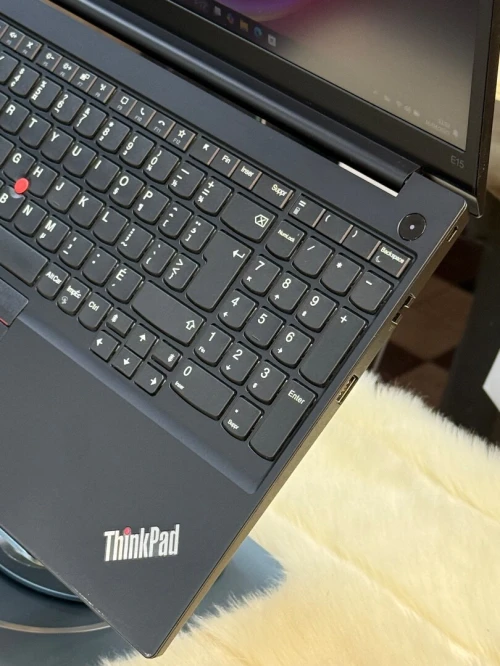 LENOVO THINKPAD E15 GEN 2 I5 1135G7 16GO 256GO SSD NVME 