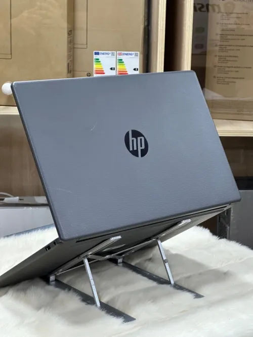 HP 250 G10 I7 1355U 32GO 1TO SSD NVIDIA GEFORCE MX550 2GO 15.6 FHD W11