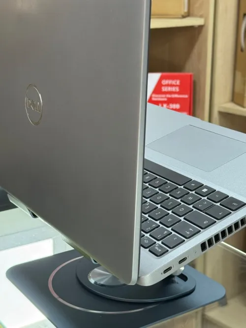 DELL PRECISION 3591 INTEL CORE ULTRA 7 165H 32GO 512GO SSD NVIDIA RTX1000 ada 6GO GDDR6