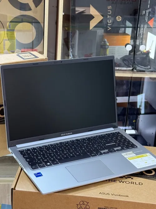 ASUS VIVOBOOK 15 X1502VA I7 13620H 16GO 1TO SSD NVME NEUF SOUS EMBALLAGE