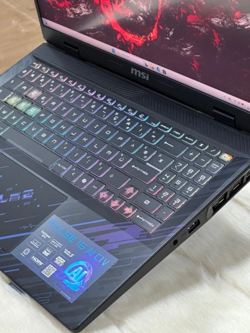 MSI PULSE 16 AI C1VGKG CORE ULTRA 7 155H 16GO DDR5 512GO SSD NVIDIA GEFORCE RTX4070 8GO GDDR6 