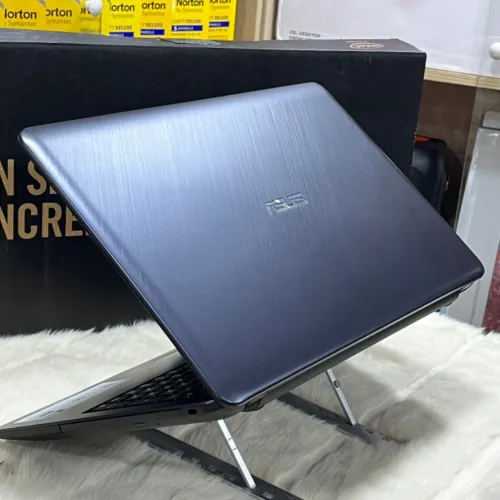 ASUS VIVOBOOK X543M CELERON N4020 4GO 256 SSD WIN 11 PRO 
