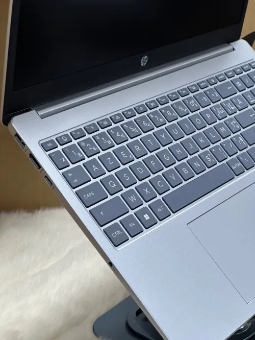 HP LAPTOP 15 FC0018NQ AMD RYZEN 5 7520U 16GO 512GO SSD NEUF SOUS EMBALLAGE 