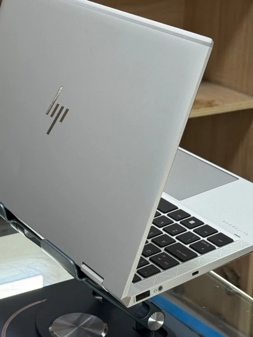 HP ELITEBOOK X360 1040 G8 I7 1185G7 32GO 256GO SSD TACTILE 