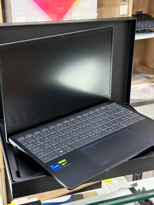 MSI PRESTIGE 14 A11SC I7 1185G7 16GO 1TO SSD NVIDIA GEFORCE GTX1650 4GO NEUF SOUS EMBALLAGE 
