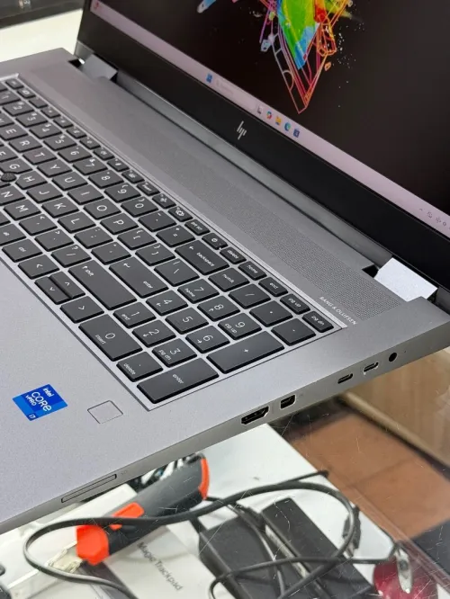 HP ZBOOK FURY 17 G8 I7 VPRO 11850H 32GO 512GO SSD NVIDIA RTX A3000 6GO GDDR6 