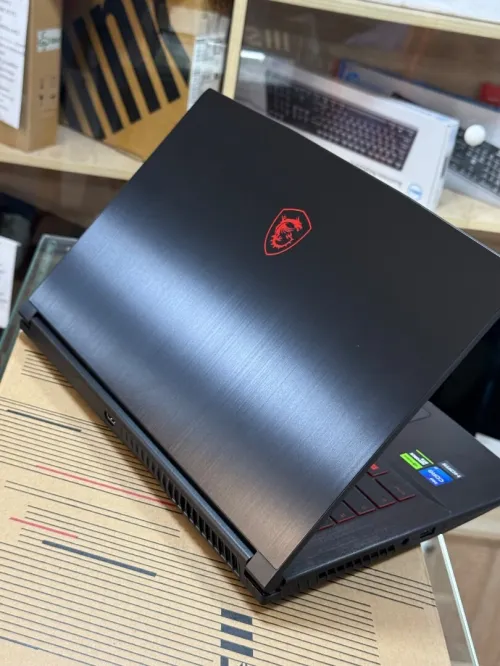 MSI THIN GF63 11UC I7 11800H 16GO 512GO SSD NVIDIA GEFORCE RTX3050 4GO NEUF SOUS EMBALLAGE