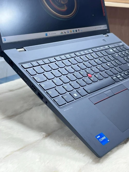 LENOVO THINKPAD T16 NEUF JAMAIS UTILISEE I5 1335U 16GO 256GO SSD ECRAN 16 FULL HD 1080P WIN 11 