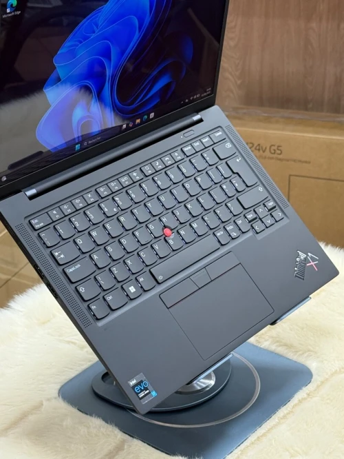 LENOVO THINKPAD X1 CARBON GEN 9 I7 EVO 1185G7 32GO 512GO SSD 4K OLED