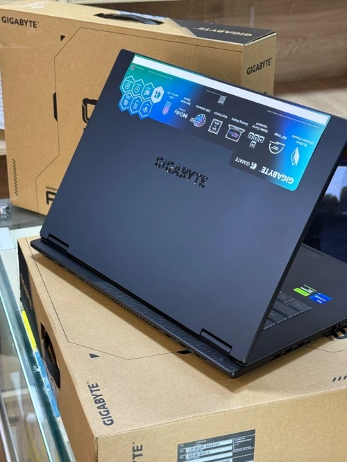 GIGABYTE GAMING A16 GA6H I7 13620H 16GO DDR5 1TO SSD NVME NVIDIA GEFORCE RTX5060 8GO GDDR7 NEUF SOUS EMBALLAGE