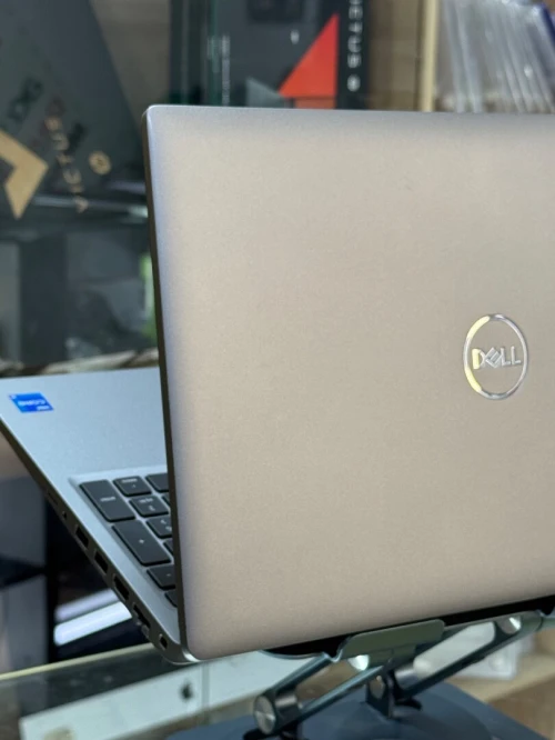 DELL LATITUDE 5520 I5 1135G7 16GO 256GO SSD NVME