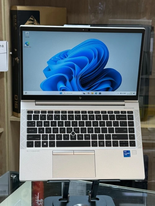 HP ELITEBOOK 840 G8 I7 VPRO 1185G7 32GO 512GO SSD 