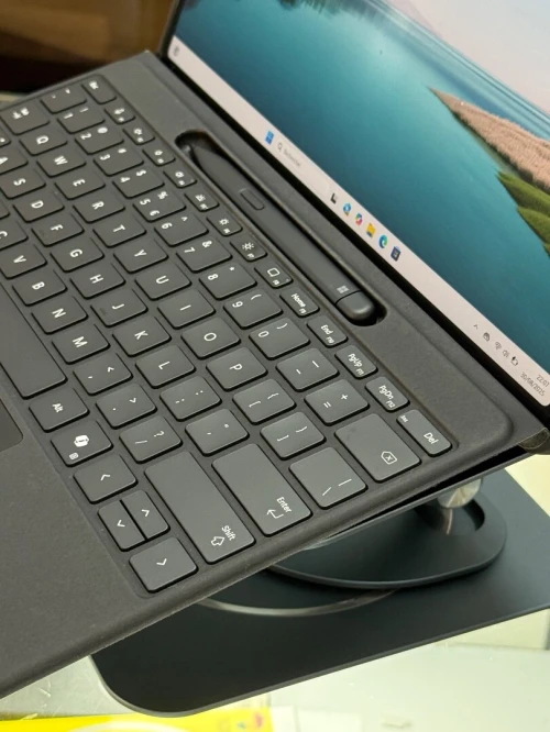 SURFACE PRO 11 INTEL CORE ULTRA 5 238V 32GO 512GO SSD + COVER KEYBOARD + STYLET