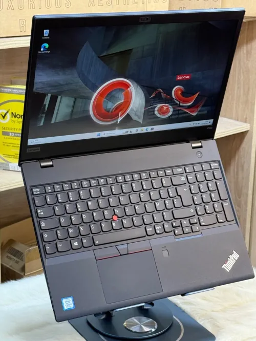 LENOVO THINKPAD P52s I7 8550U 16GO 256GO SSD NVIDIA QUADRO P500 2GO