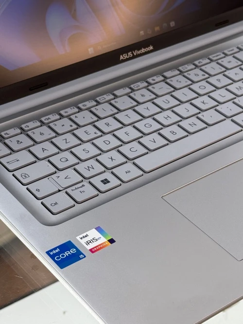 ASUS VIVOBOOK 17 X1704VA I5 1334U 16GO 512GO SSD NVME