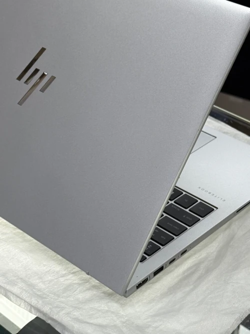 HP ELITEBOOK 865 G11 AMD RYZEN 7 8840U 16GO 512GO SSD NVME