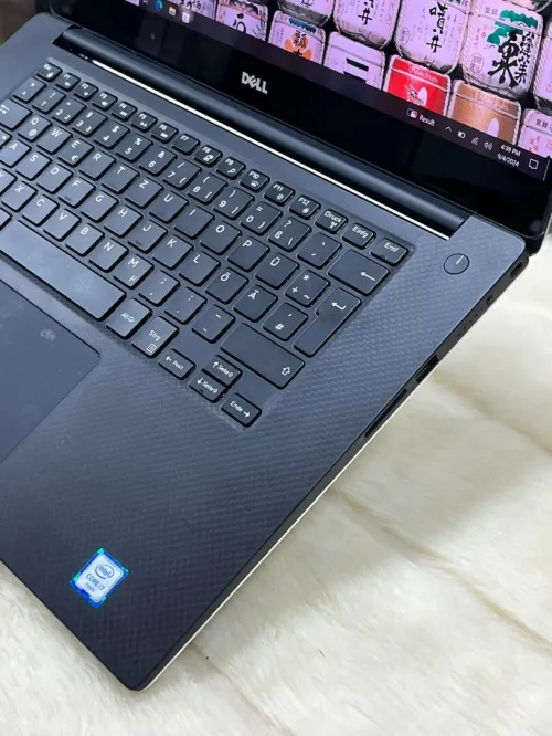DELL PRECISION 5510 ECRAN 15.6" 4K TACTILE I7 6820HQ 16GO 512GO SSD NVIDIA QUADRO M1000M 2GO WIN 11