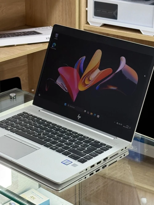 HP ELITEBOOK 840 G5 I5 VPRO 8350U 16GO 256GO SSD NVME