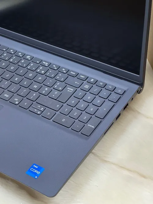 DELL VOSTRO 15 3520 I5 1235U 8GO 512GO SSD NEUF SOUS EMBALLAGE 