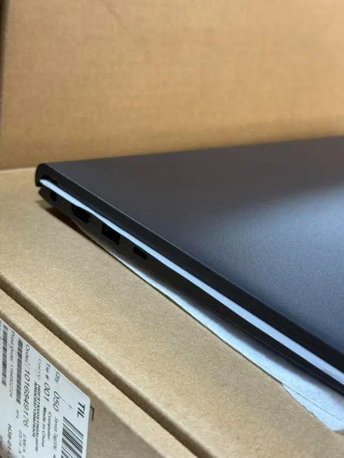 DELL VOSTRO 15 3530 I3 1305U 8GO 512GO SSD NEUF SOUS EMBALLAGE