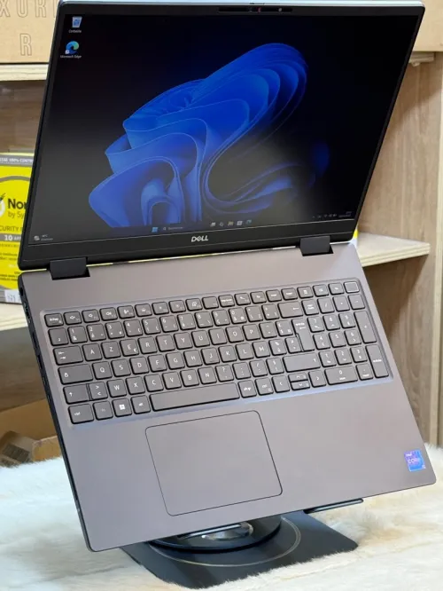 DELL PRECISION 7680 I9 13950HX 64GO DDR5 1TO SSD NVIDIA GEFORCE RTX4090 16GO GDDR6