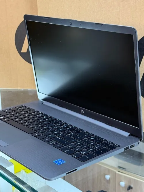 HP 250 G8 INTEL CELERON N4020 4GO 256GO SSD 15.6 FHD WINDOWS 11 ORIGINAL NEUF SOUS EMBALLAGE 