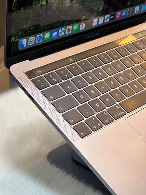 MACBOOK PRO RETINA 13.3 2019 I5 1.4GHZ 8GO 256GO SSD 