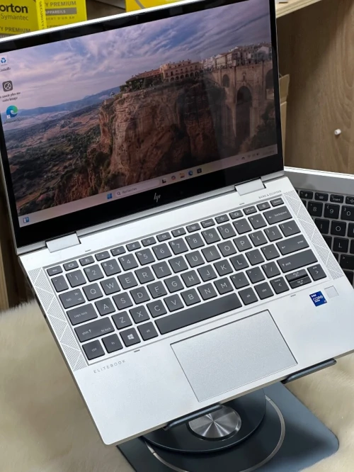 HP ELITEBOOK X360 830 G8 I7 VPRO 1185G7 32GO 512GO SSD TACTILE X360