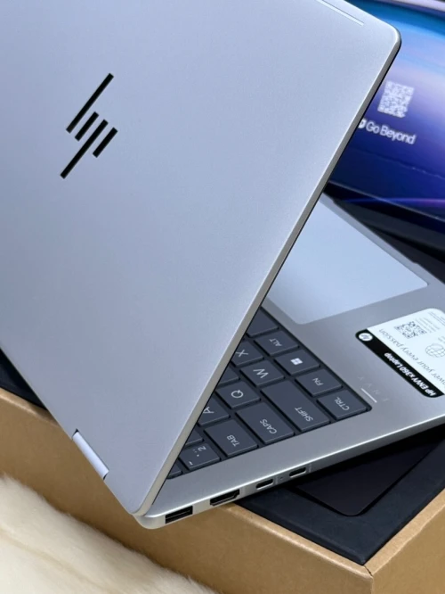 HP ENVY X360 14-FA0023DX AMD RYZEN 7 8840HS 16GO DDR5 1TO SSD TACTILE X360 NEUF SOUS EMBALLAGE 