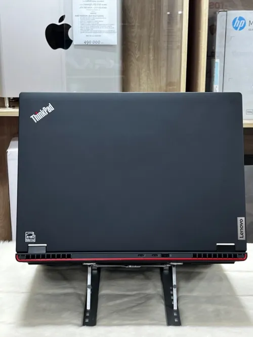 LENOVO THINKPAD P16v GEN1 I7 vpro 13800h 32go DDR5 512 SSD RTX 2000 ada 8g