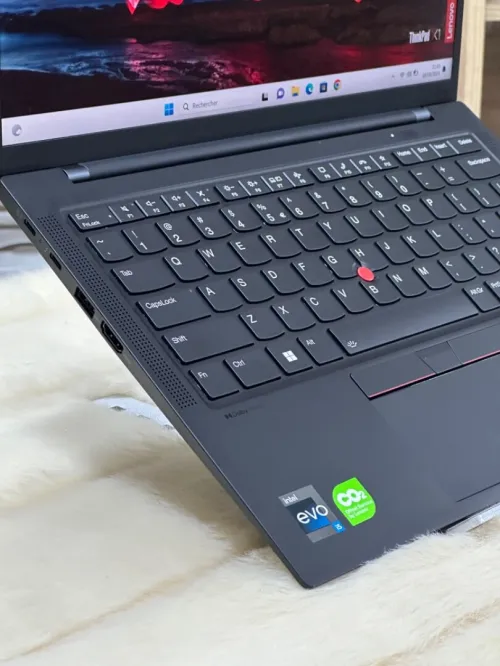 LENOVO THINKPAD X1 CARBON GEN 11 I5 VPRO 1335U 16GO DDR5 6400MHZ 256GO SSD NVME 