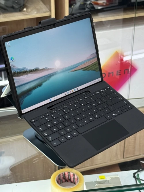 SURFACE PRO 11 INTEL CORE ULTRA 5 238V 32GO 512GO SSD + COVER KEYBOARD + STYLET