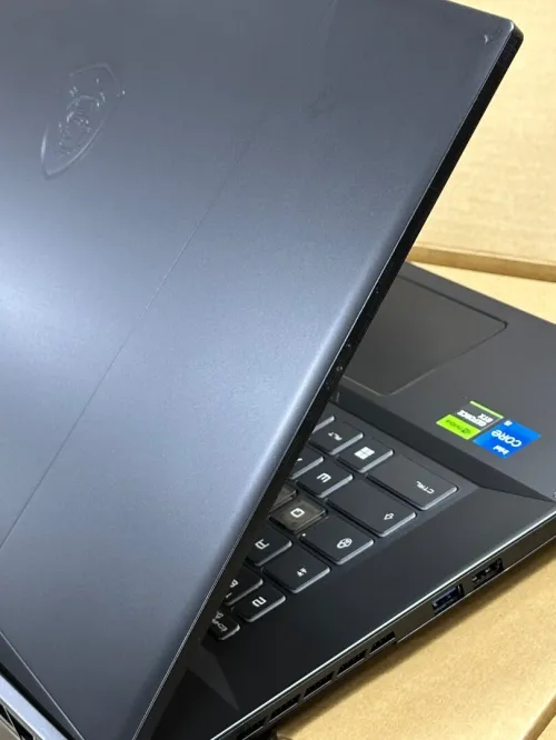MSI KATANA 17 B13UDXK I5 13420H 16GO 512GO SSD NVIDIA GEFORCE RTX3050 6GO NEUF SOUS EMBALLAGE 