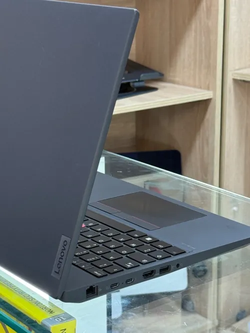 LENOVO THINKPAD P16s GEN 2 I7 1370P 32GO 512GO SSD NVIDIA RTX A500 4GO GDDR6