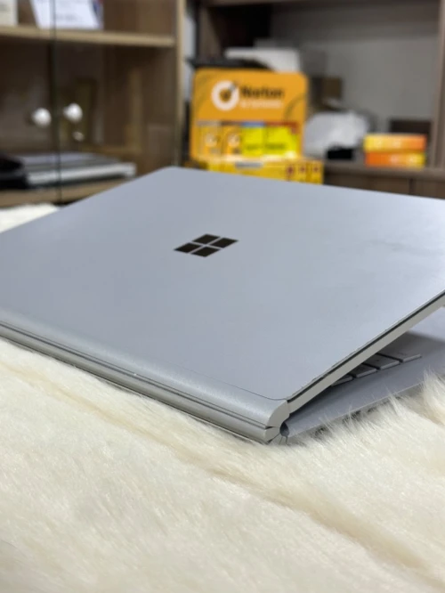 SURFACEBOOK 2 I7 8650U 8GO 256GO SSD NVIDIA GEFORCE GTX1050 2GO