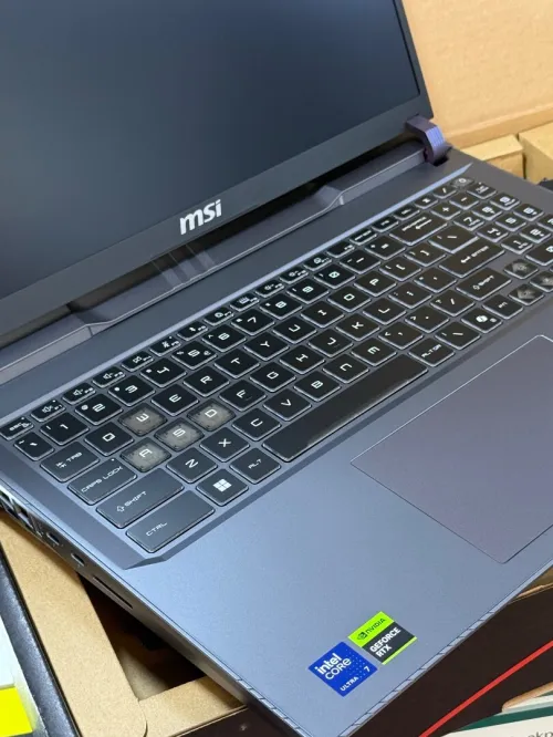 MSI VECTOR 16 HX AI A2XWHG ULTRA 7 255HX 32GO 1TO SSD NVIDIA GEFORCE RTX5070Ti 12GO NEUF SOUS EMBALL