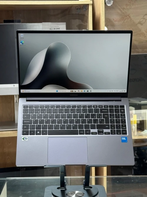 SAMSUNG GALAXYBOOK 750XFG INTEL CORE 7 150U 16GO 512GO SSD NVME