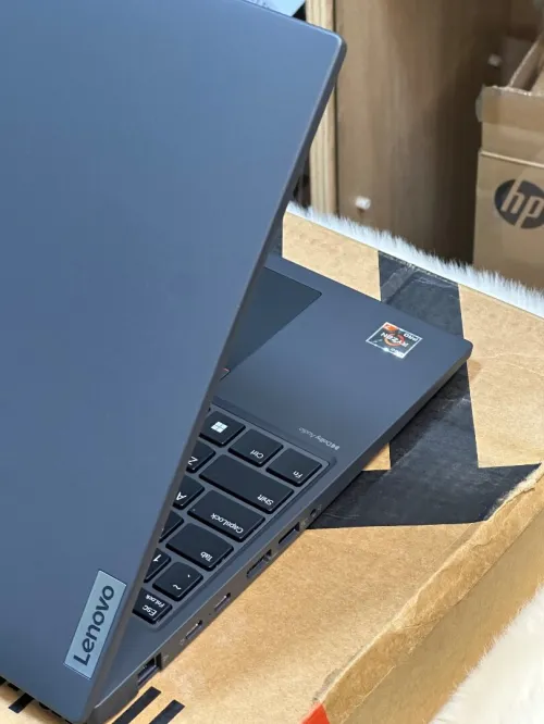 LENOVO THINKPAD P16s Gen 2 AMD RYZEN 7 PRO 7840U 32GO 1TO SSD AMD RADEON 780M NEUF SOUS EMBALLAGE 