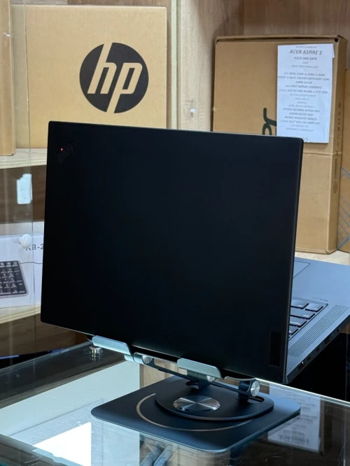 LENOVO THINKPAD P1 GEN 6 I9 13900H 64GO 1TO SSD NVIDIA RTX2000 ada 8GO 