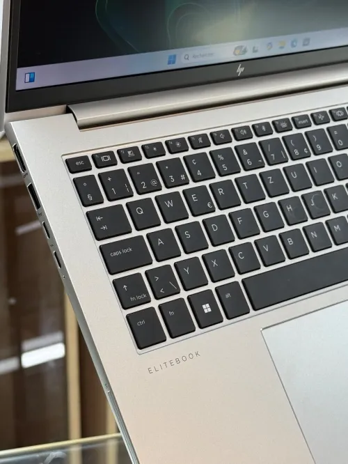 HP ELITEBOOK 840 G11 ULTRA 5 135H 32GO 512GO SSD NVME 