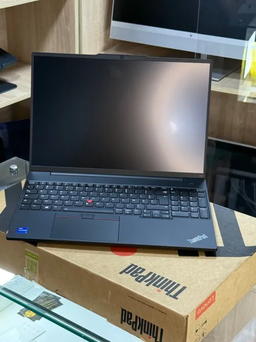 LENOVO THINKPAD E16 I7 13700H 16GO 512GO SSD NVME NEUF SOUS EMBALLAGE