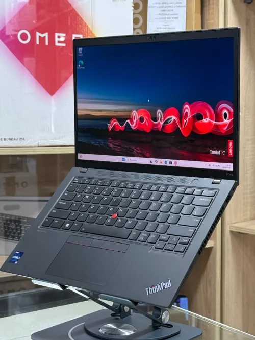 LENOVO THINKPAD P14s GEN 4 OLED I7 1370P 64GO 1TO SSD NVIDIA RTX A500 4GO GDDR6 14 OLED 