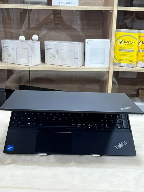 LENOVO THINKPAD T15 GEN 2 I5 VPRO 1145G7 16GO 256GO SSD ECRAN 15.6" FULL HD 1080P LED WINDOWS 11 