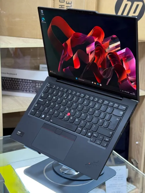 LENOVO THINKPAD X1 CARBON GEN 12 ULTRA 7 EVO 155U 32GO 1TO SSD 3K OLED TACTILE 