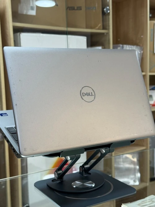 DELL PRECISION 3590 INTEL CORE ULTRA 7 165H 16GO 512GO SSD NVIDIA RTX500 ada 4GO 