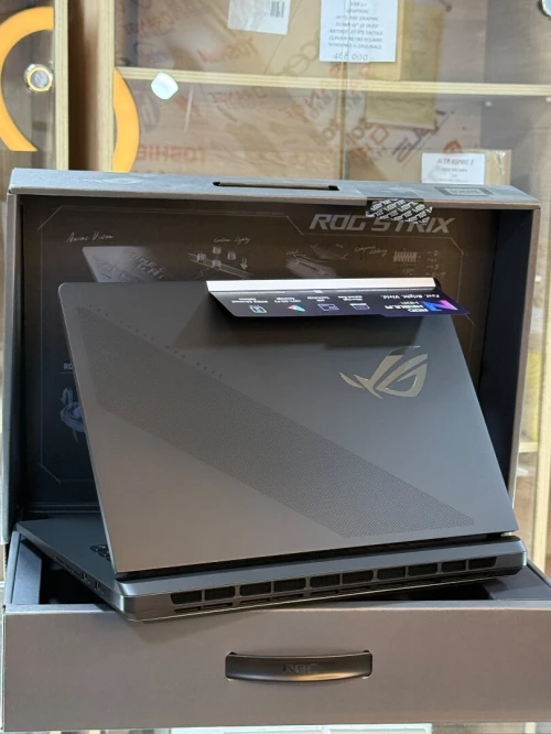 ASUS ROG STRIX SCAR 16 G635LX INTEL CORE ULTRA 9 275Hx 32GO 2TO SSD NVIDIA GEFORCE RTX5090 24Go NEUF