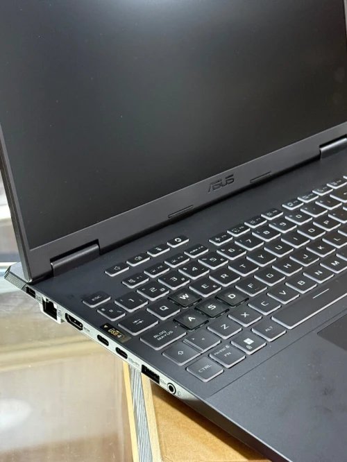 ASUS TUF A16 FA608UP AMD RYZEN 7 260w 16GO 1TO SSD NVIDIA GEFORCE RTX5070 8GO GDDR7 NEUF SOUS EMBALLAGE