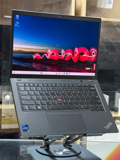 LENOVO THINKPAD P14s GEN 4 OLED I7 1370P 64GO 1TO SSD NVIDIA RTX A500 4GO GDDR6 14 OLED 